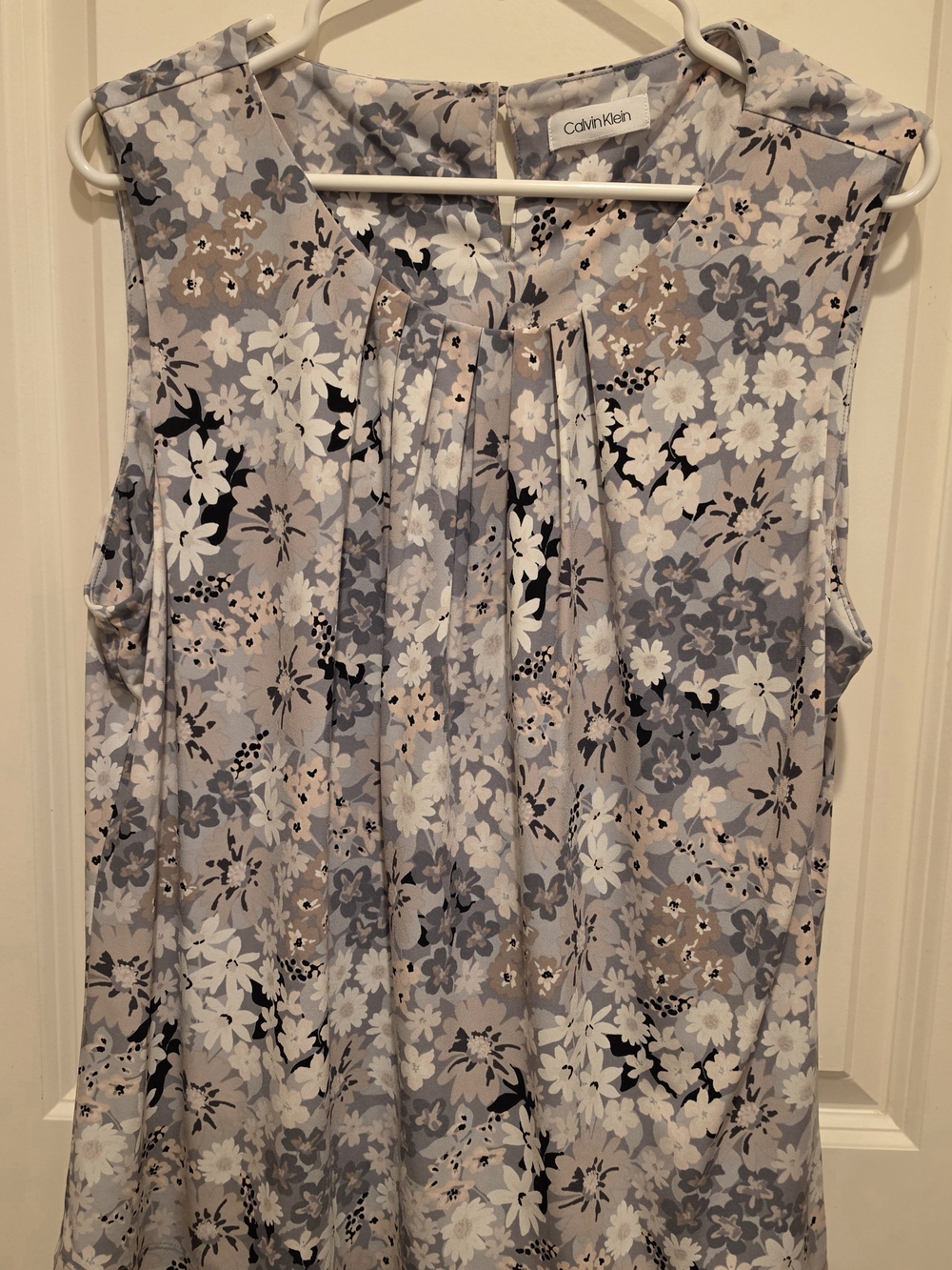 Calvin Klein Grey Floral Pleated Sleeveless Camisole